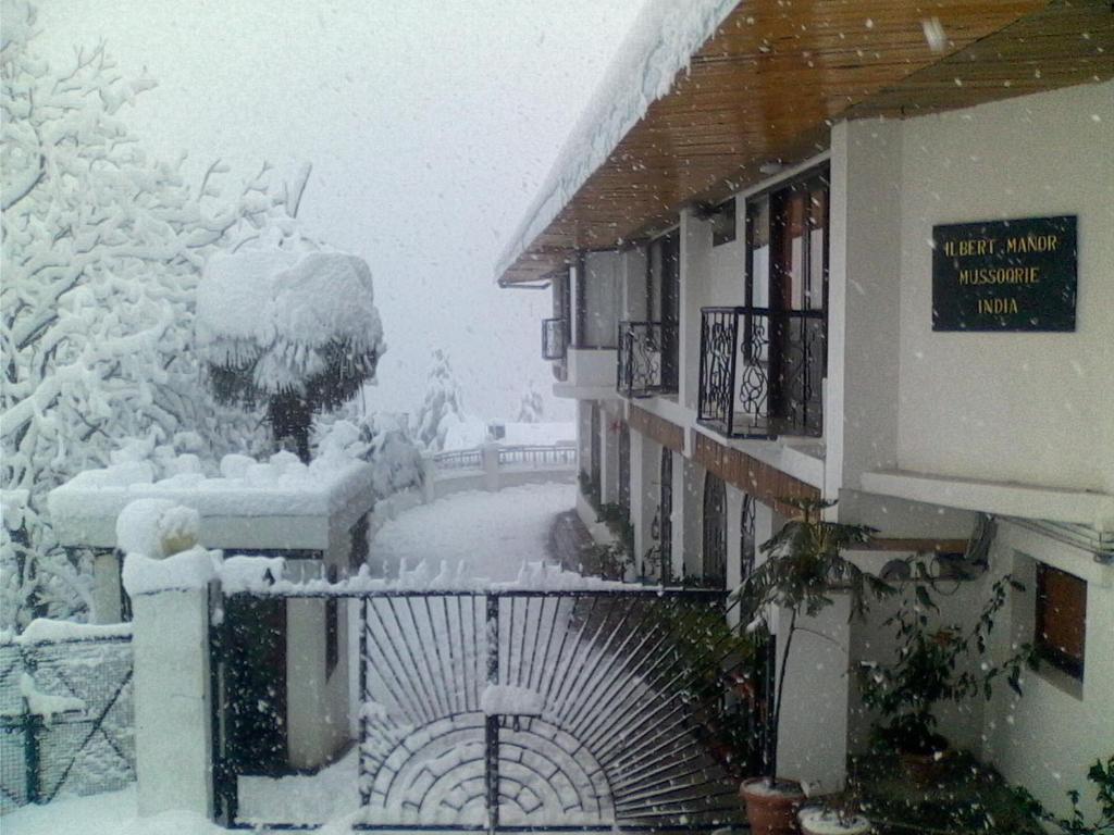 Ilbert Manor Hotel Mussoorie Kültér fotó